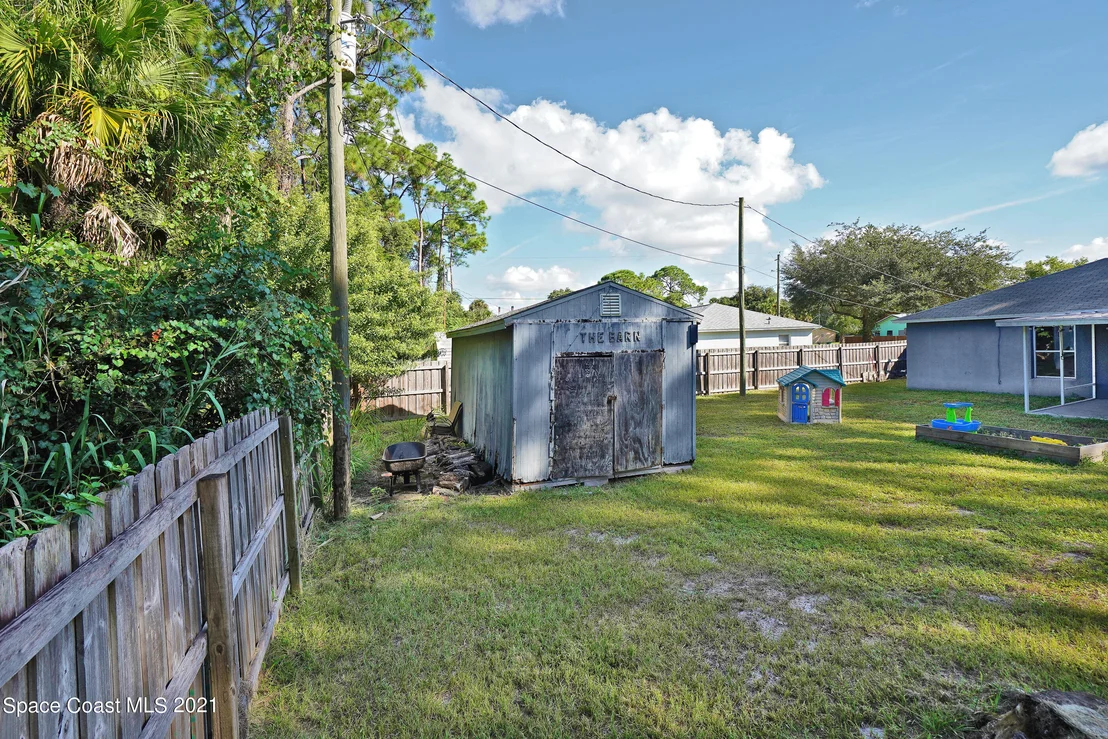 Photo of 905 Macco Road