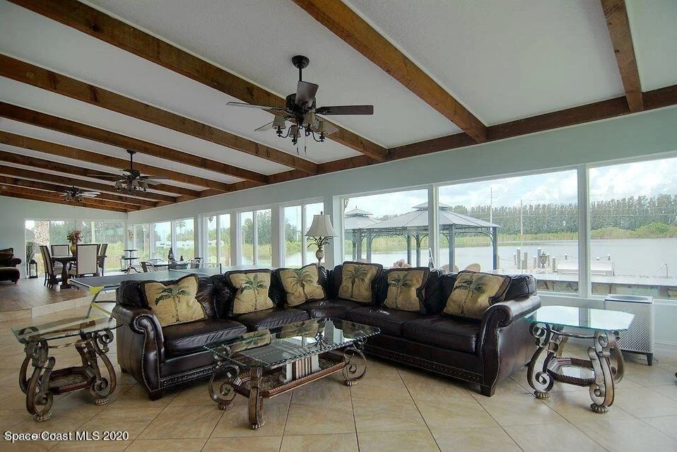 Photo of 1445 Martin Road