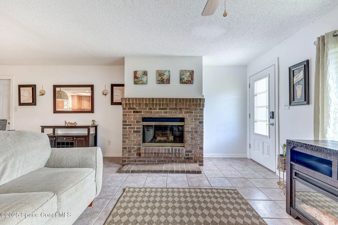 Photo of 7315 Darien Road