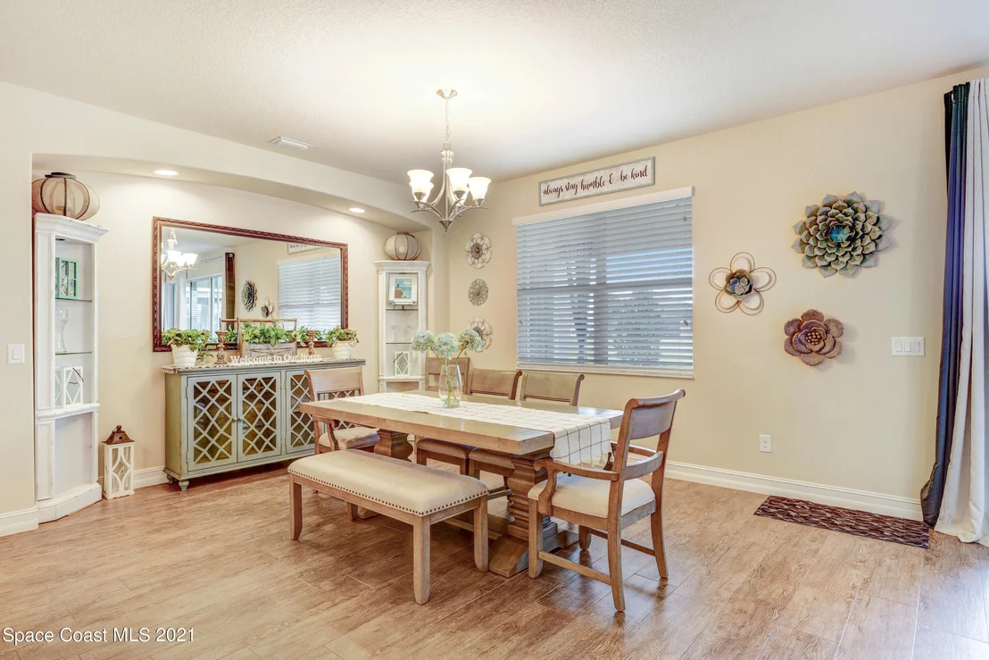 Photo of 1342 Lemur Lane
