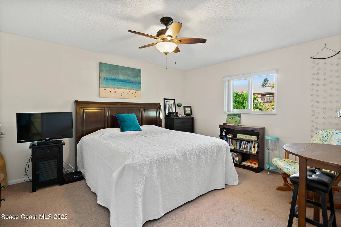 Photo of Unit 2 at 70 Cedar Avenue