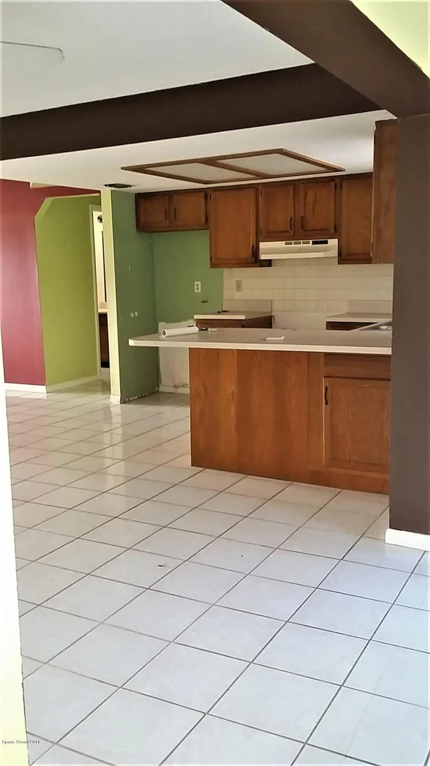 Photo of 810 Jasmine Drive