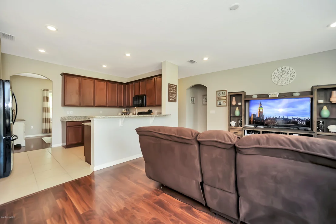 Photo of 1058 Morgan Circle NE