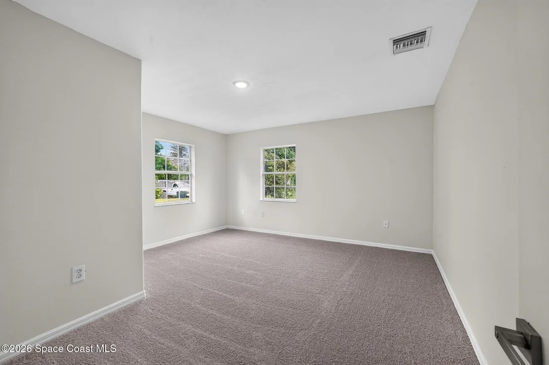 Photo of 774 Hampton Drive NE