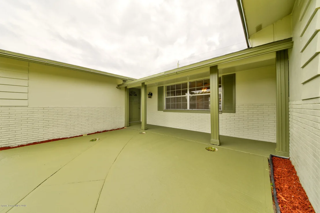 Photo of 909 Jefferson Road
