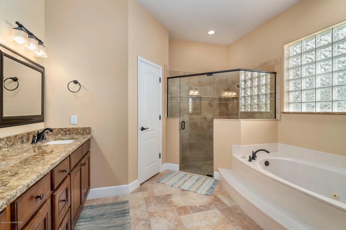 Photo of 702 Sanderling Drive