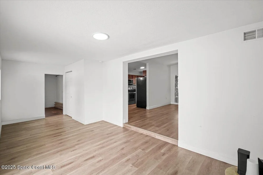Photo of 411 Thomas Avenue
