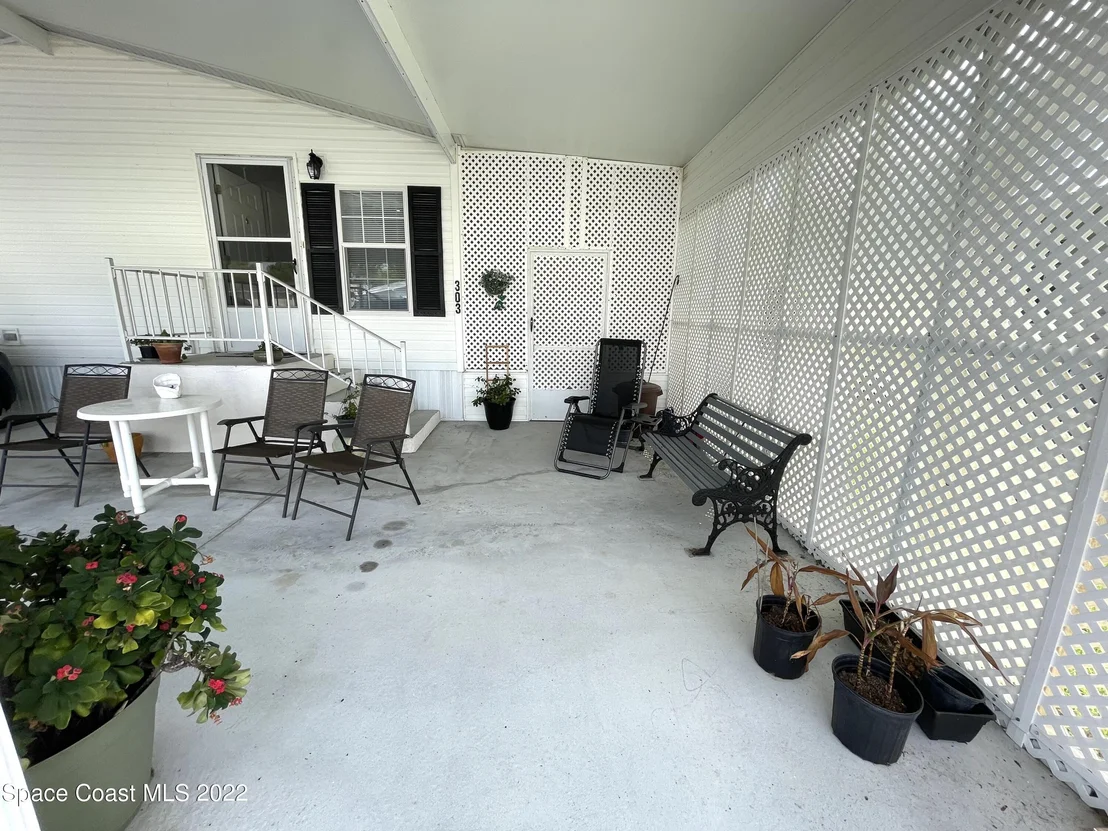 Photo of 303 Buttonwood Court