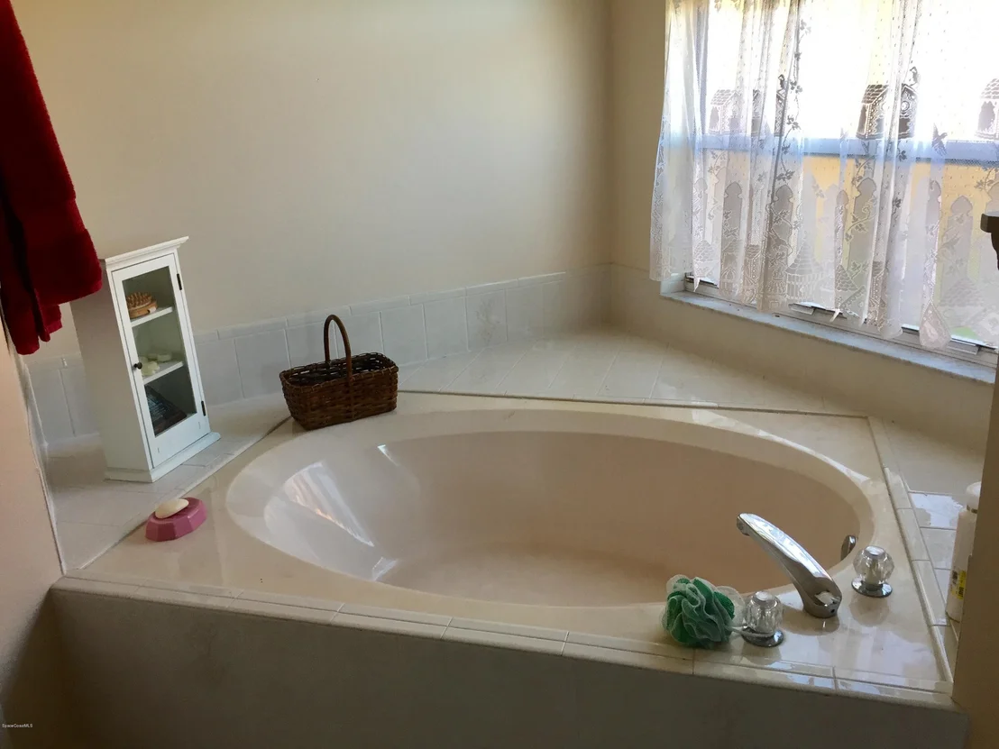 Photo of 1466 Wellington Circle