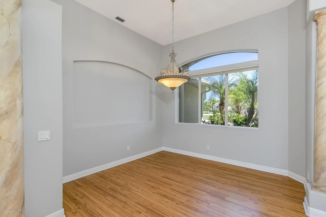 Photo of 1245 Starling Way