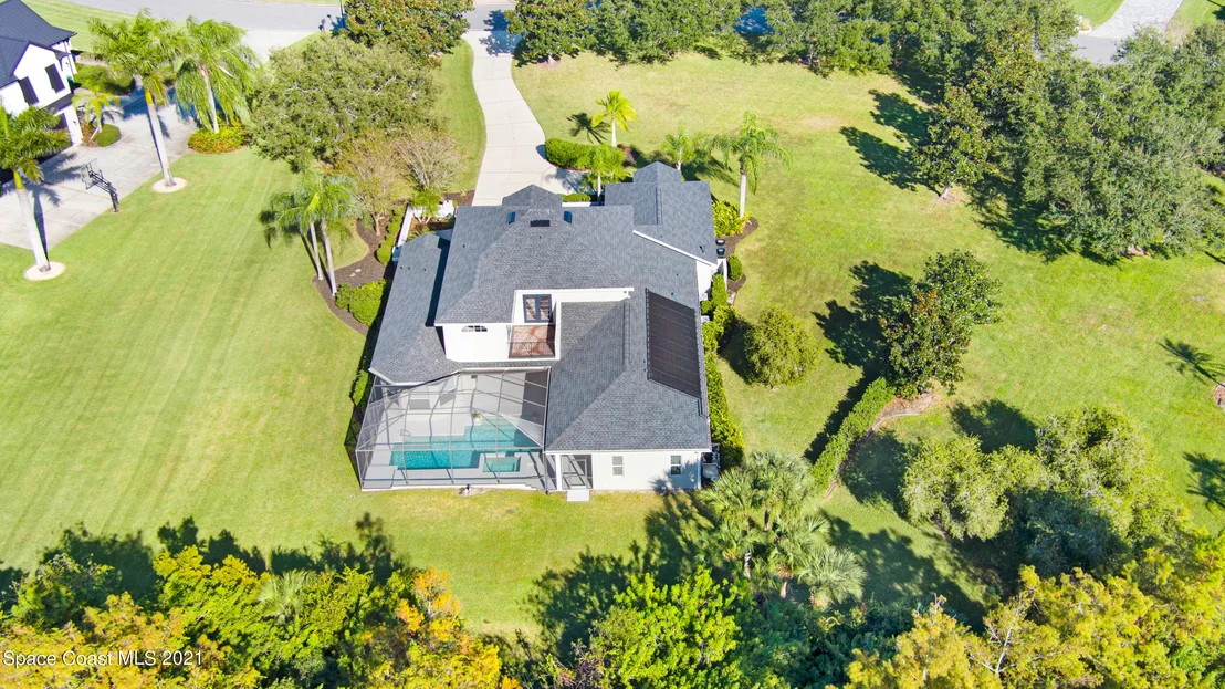 Photo of 882 Oak Park Drive