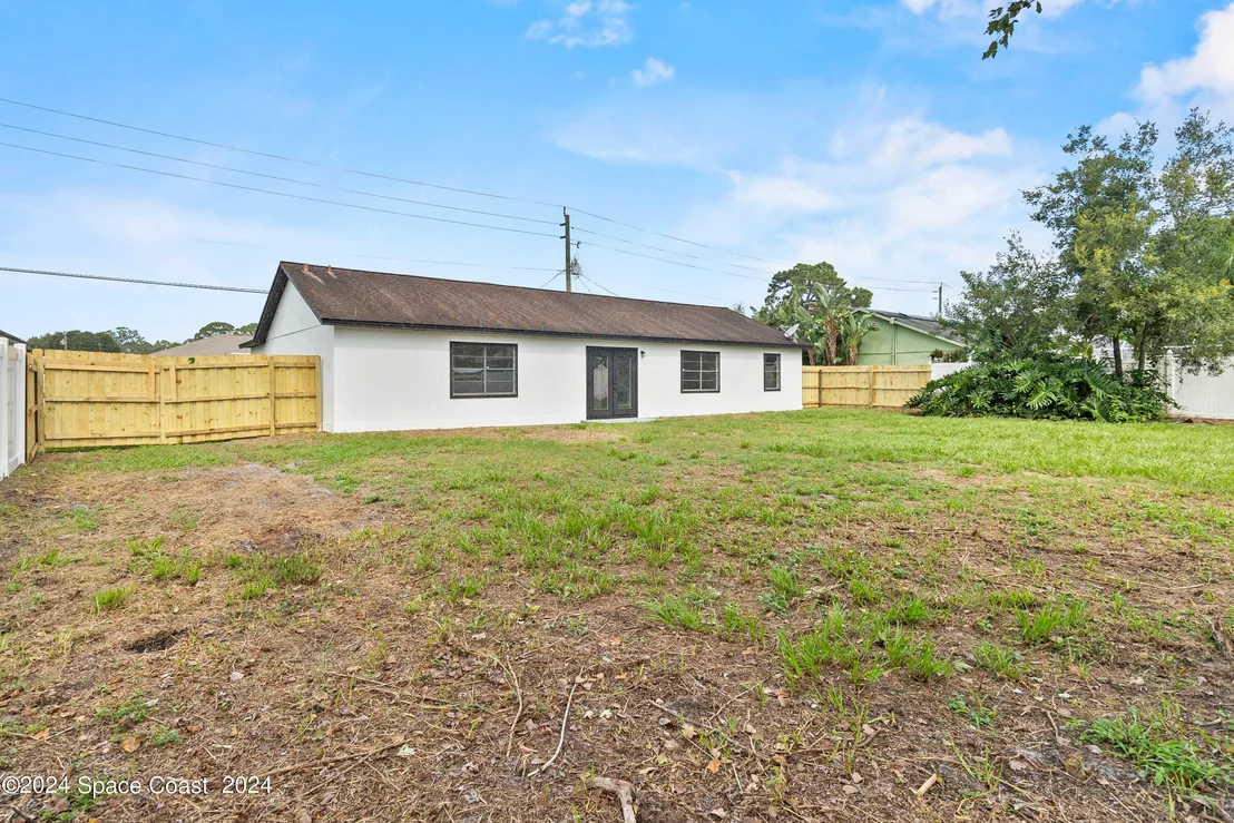 Photo of 7195 Pluto Avenue