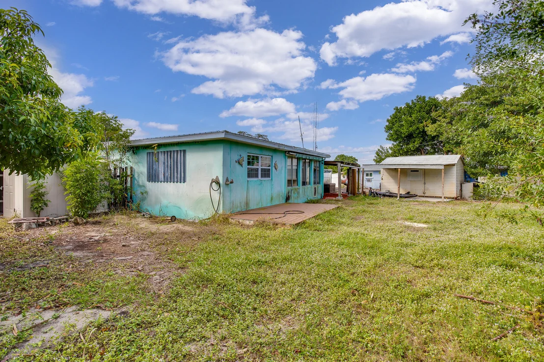 Photo of 2911 Sailfish Street NE