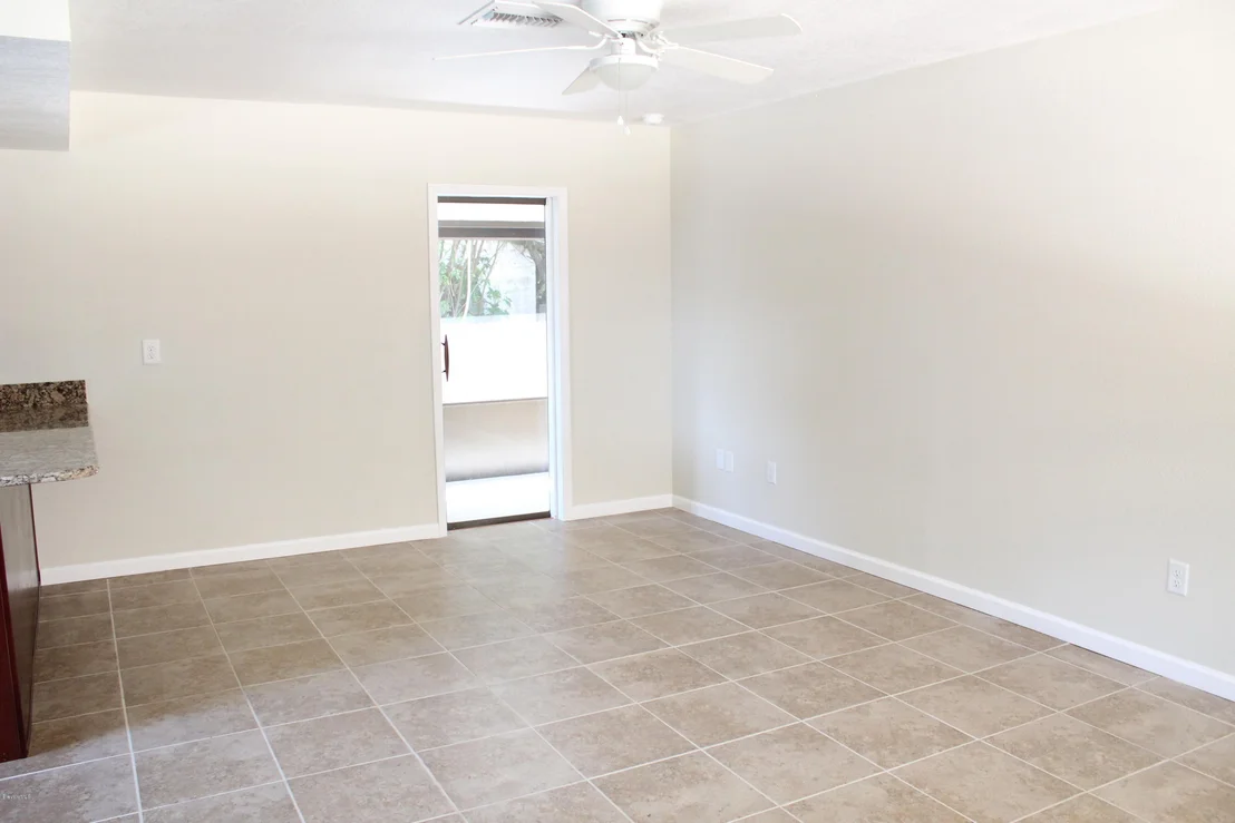 Photo of 1833 Oakwood