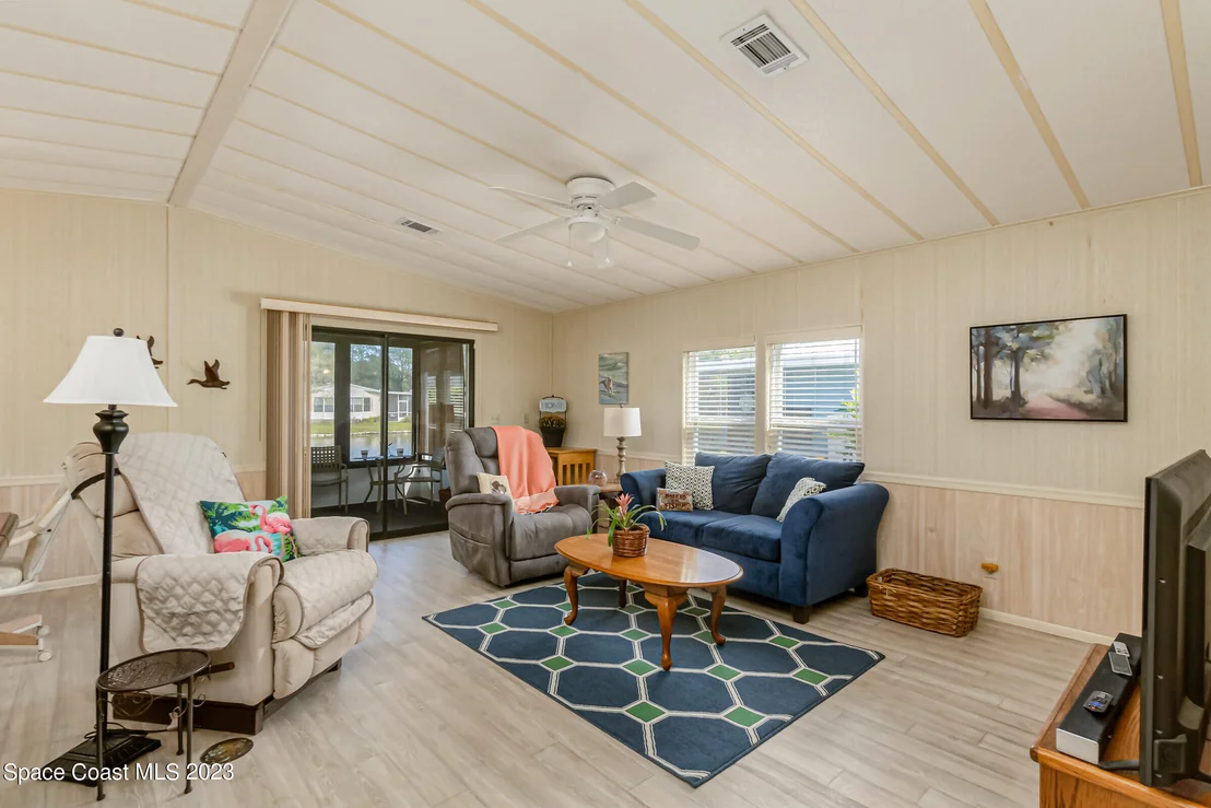 Photo of 4423 Twin Lakes Drive