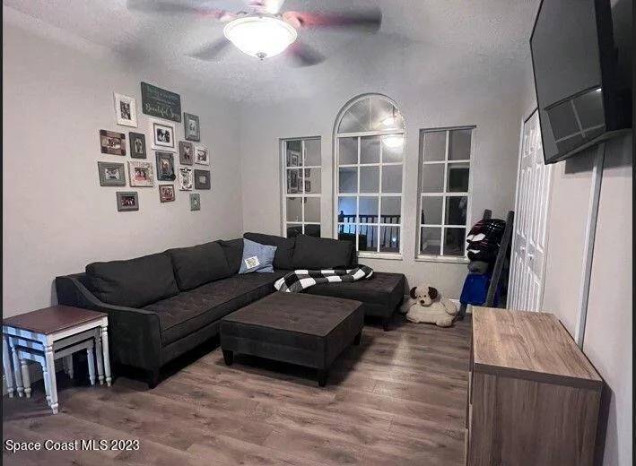 Photo of 1487 Wellington Circle