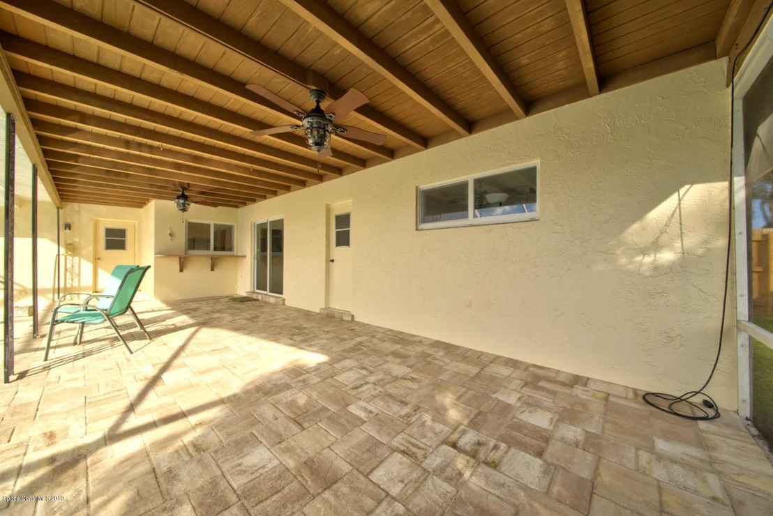 Photo of 343 Dorset Drive