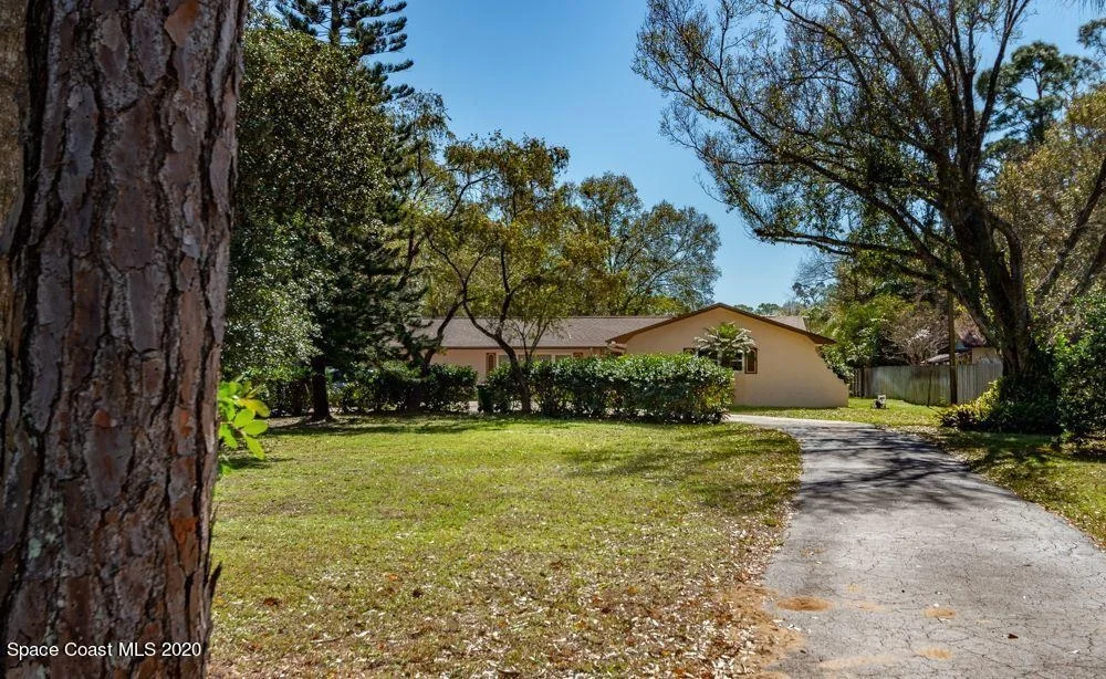 Photo of 8631 Sheridan Road