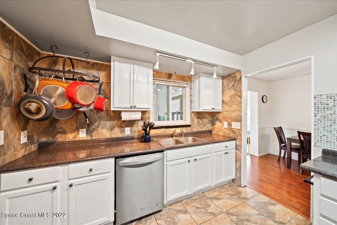 Photo of 2546 Lorna Drive