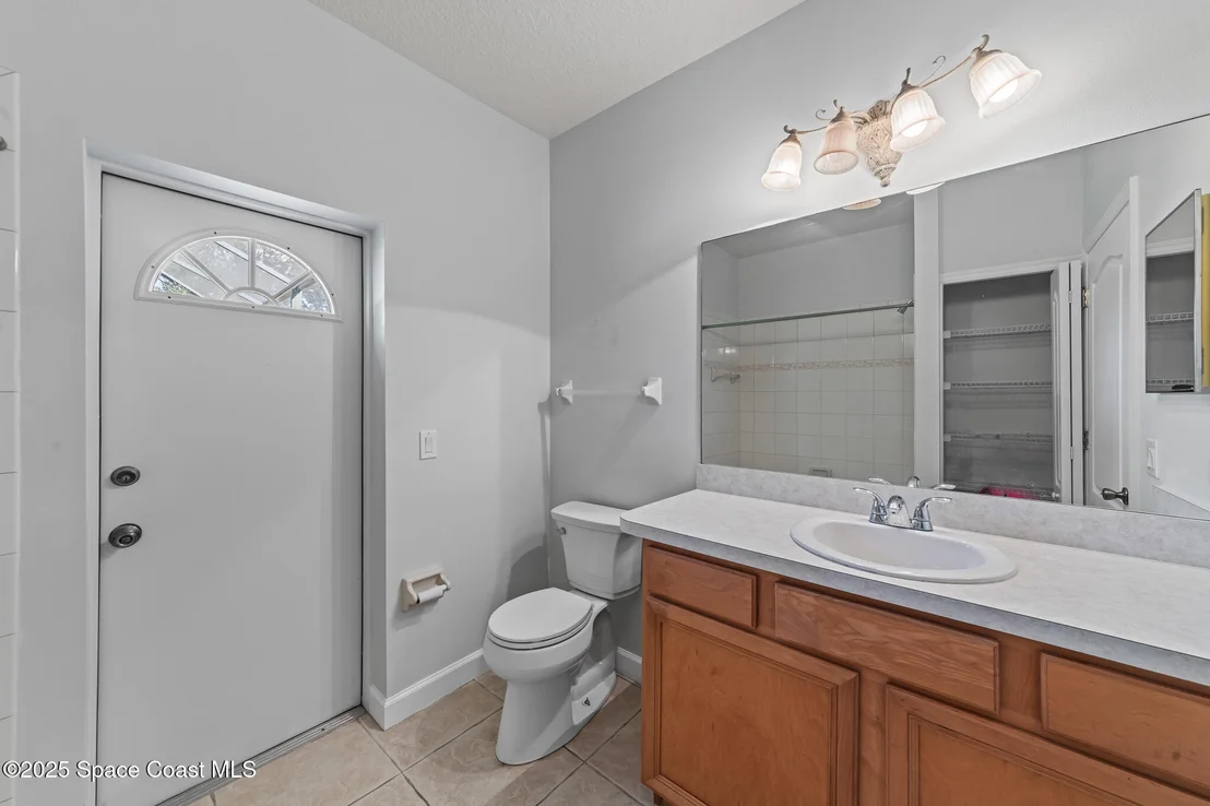 Photo of 1785 Windbrook Drive SE