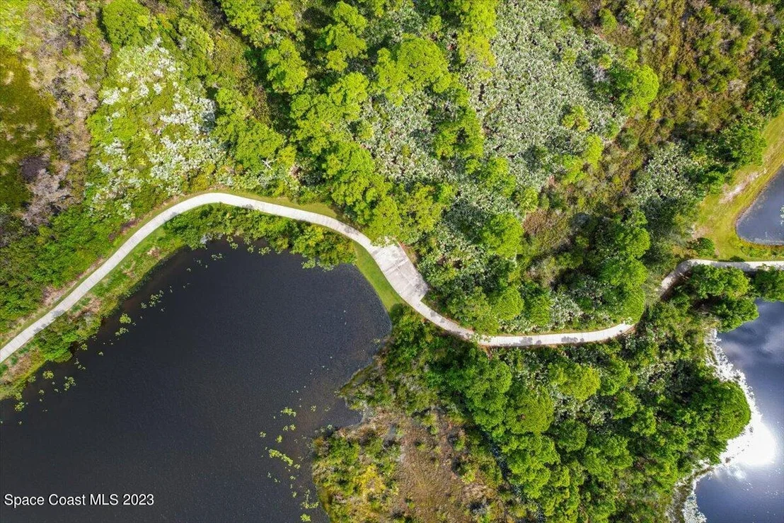 Photo of 767 Thrasher Drive