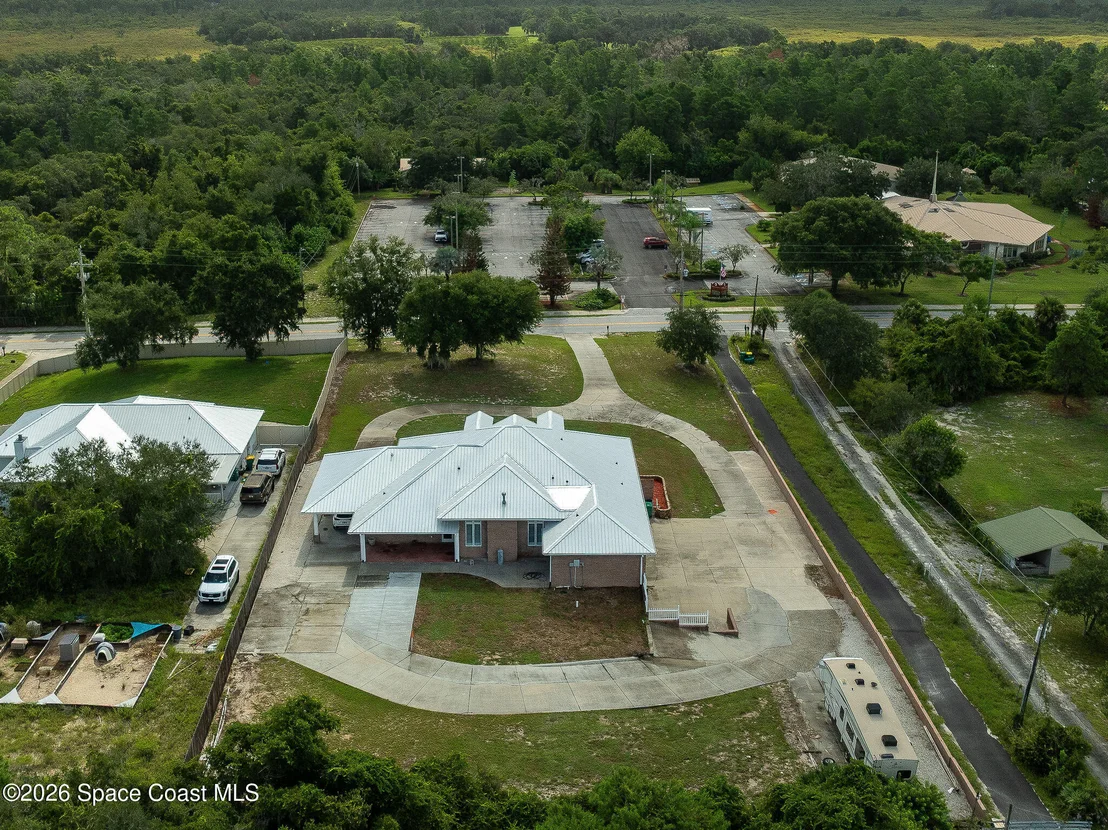 Photo of 2326 Holder Road