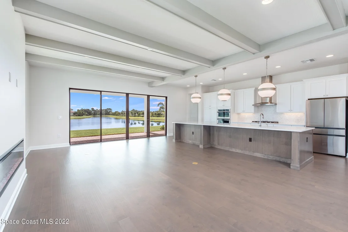 Photo of 8235 Lyside Drive