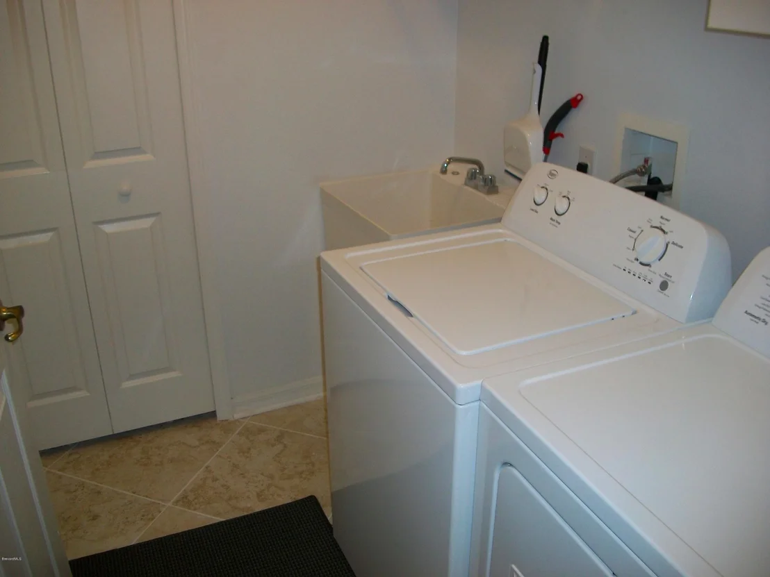 Photo of Unit 21 at 5201 Ocean Beach Boulevard