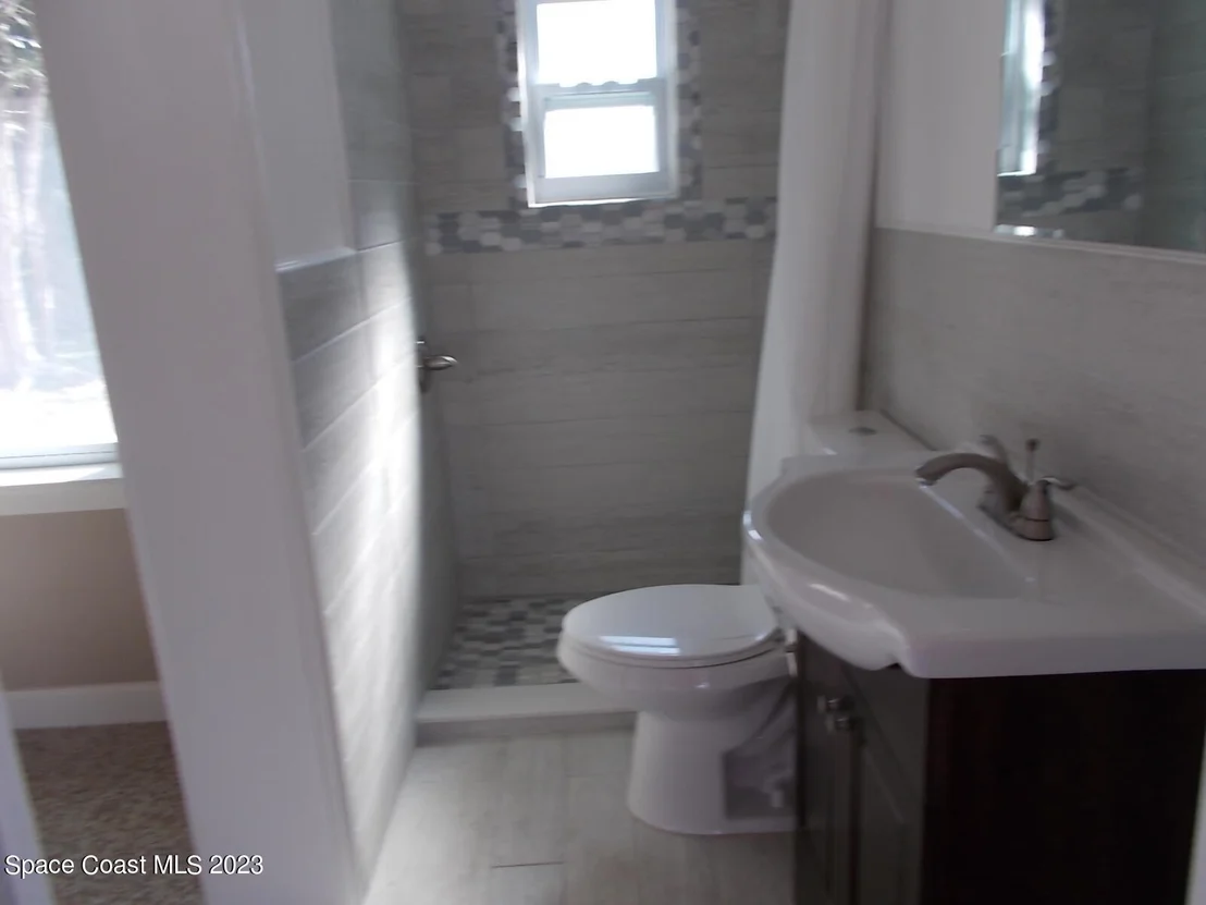 Photo of 3755 Lakeview Drive