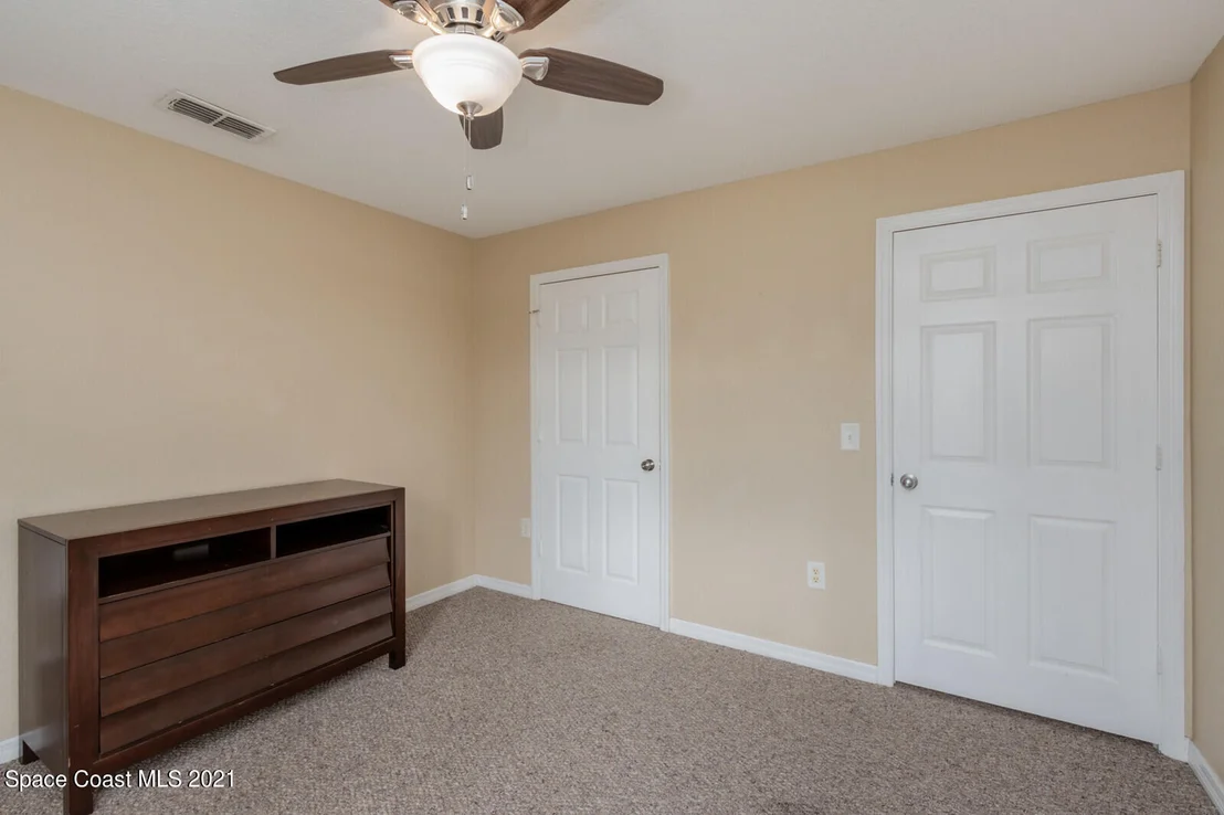 Photo of Unit 1011 at 3501 D'Avinci Way