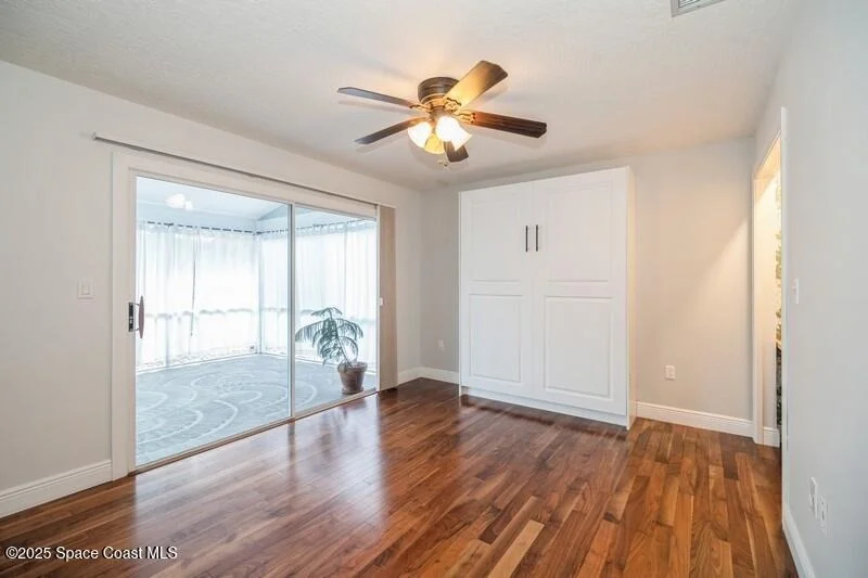 Photo of 586 Deerfield Drive