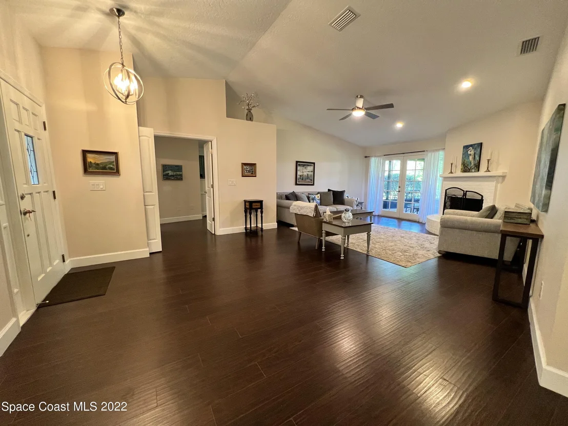 Photo of 2280 Hamlet Drive