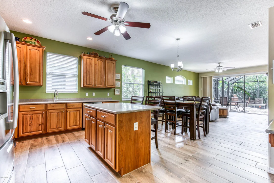 Photo of 4611 Portage Trail