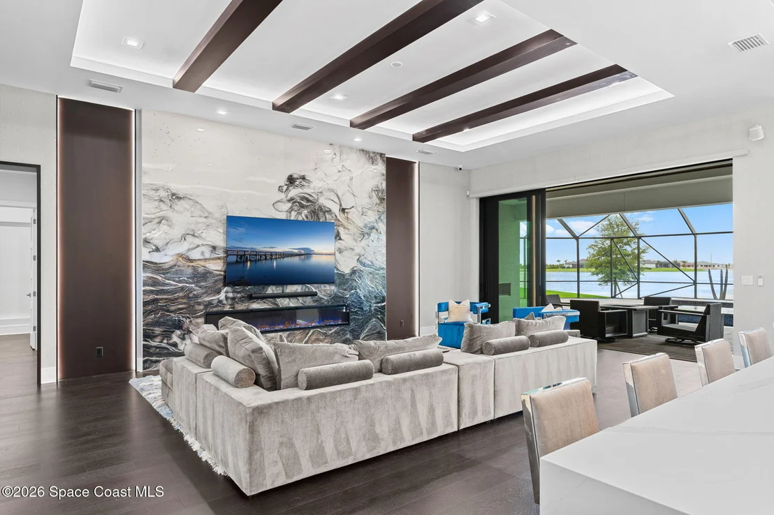 Photo of 3618 Lake Adelaide Place