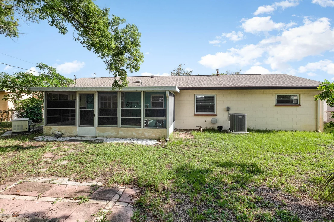 Photo of 993 Sarazen Drive