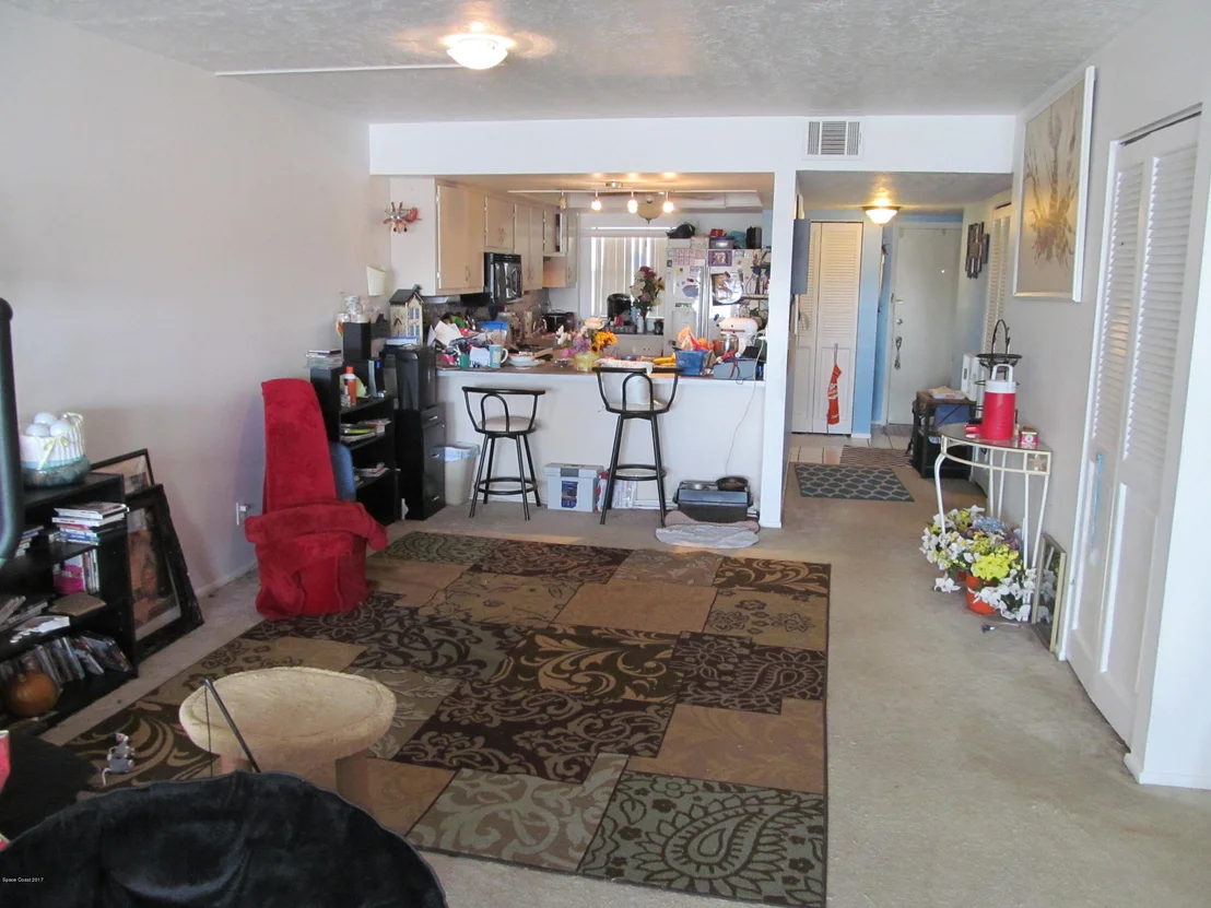 Photo of Unit 1026 at 315 Tangle Run Boulevard