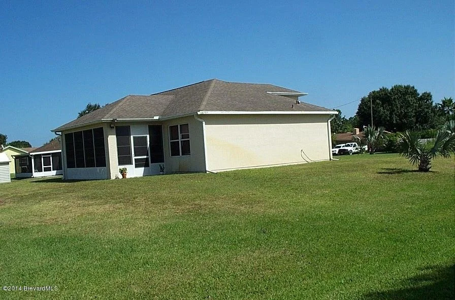 Photo of 9166 86th Place