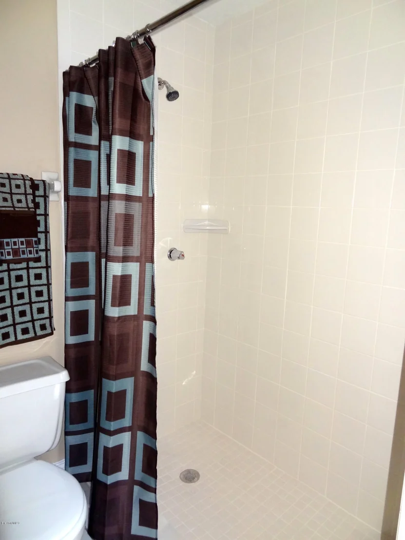 Photo of 1097 Riverdale Drive