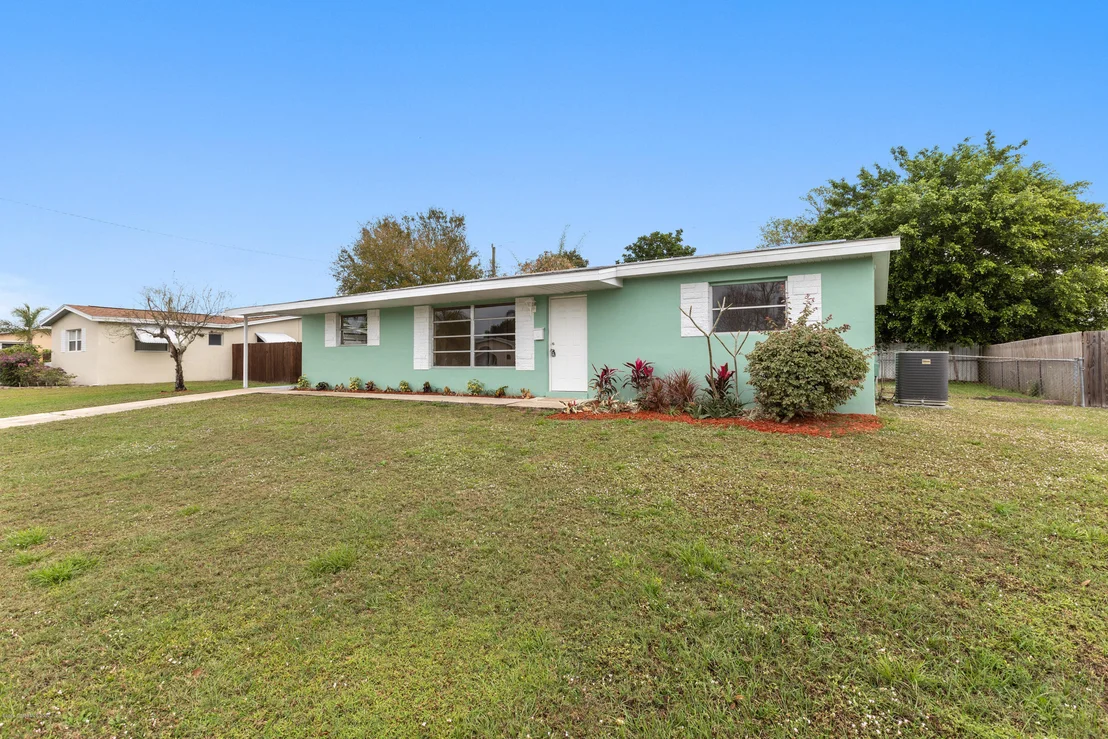 Photo of 523 Ford Circle E