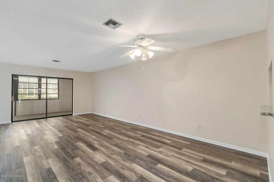 Photo of Unit 67 at 335 Paradise Boulevard