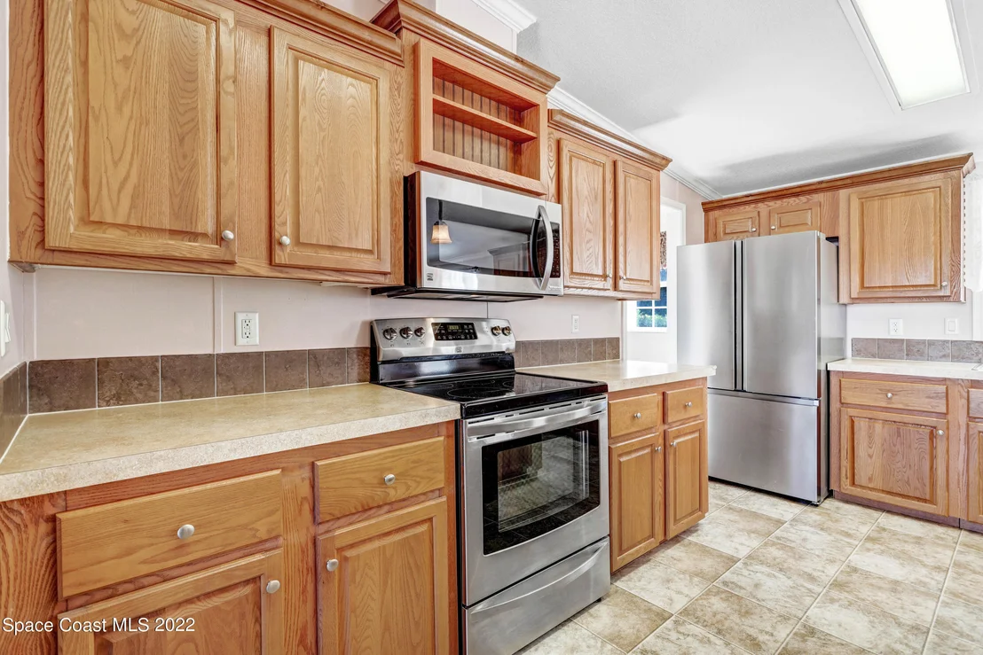 Photo of 2353 Coconut Palm Drive NE