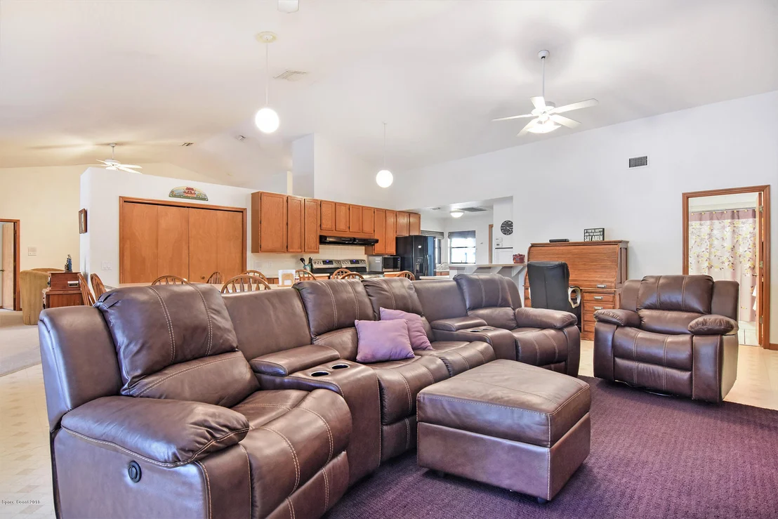 Photo of 5265 Pine Street