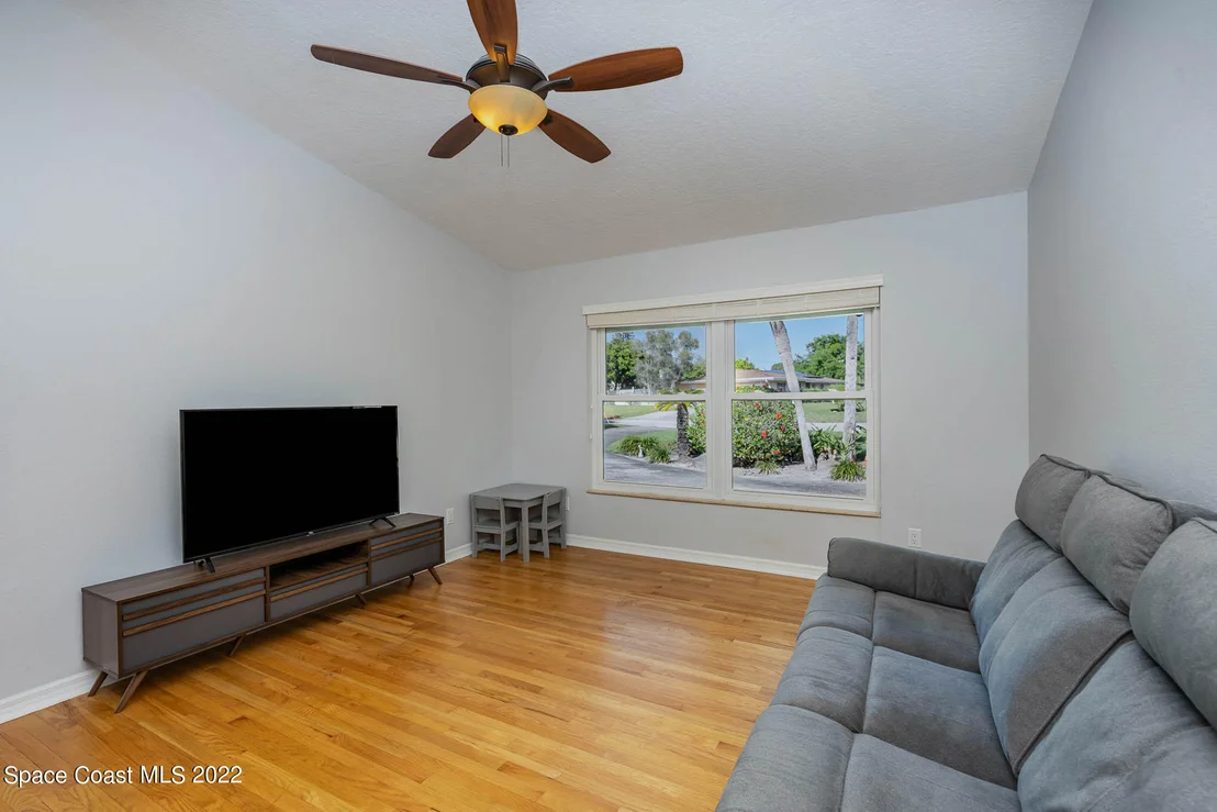 Photo of 1134 Rivermont Drive