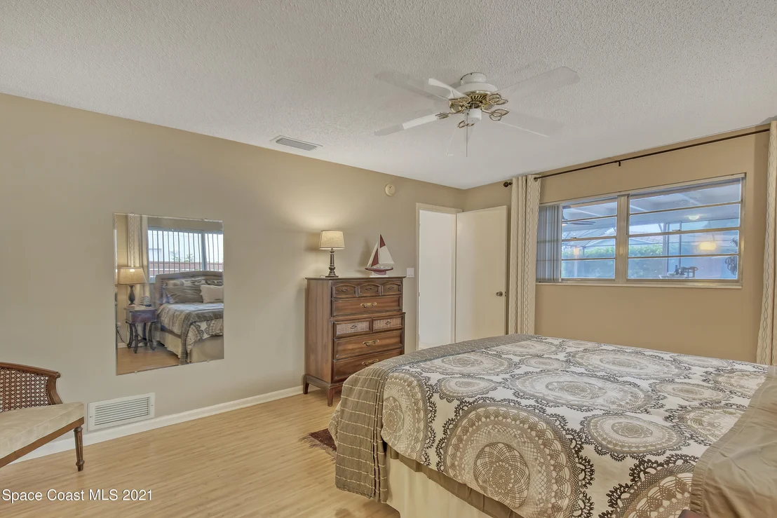 Photo of 307 Brightwaters Drive