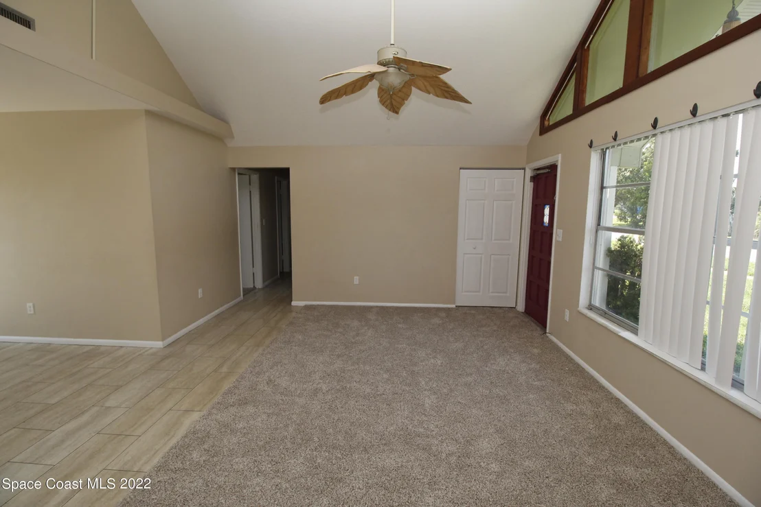 Photo of 949 Jersey Lane NE