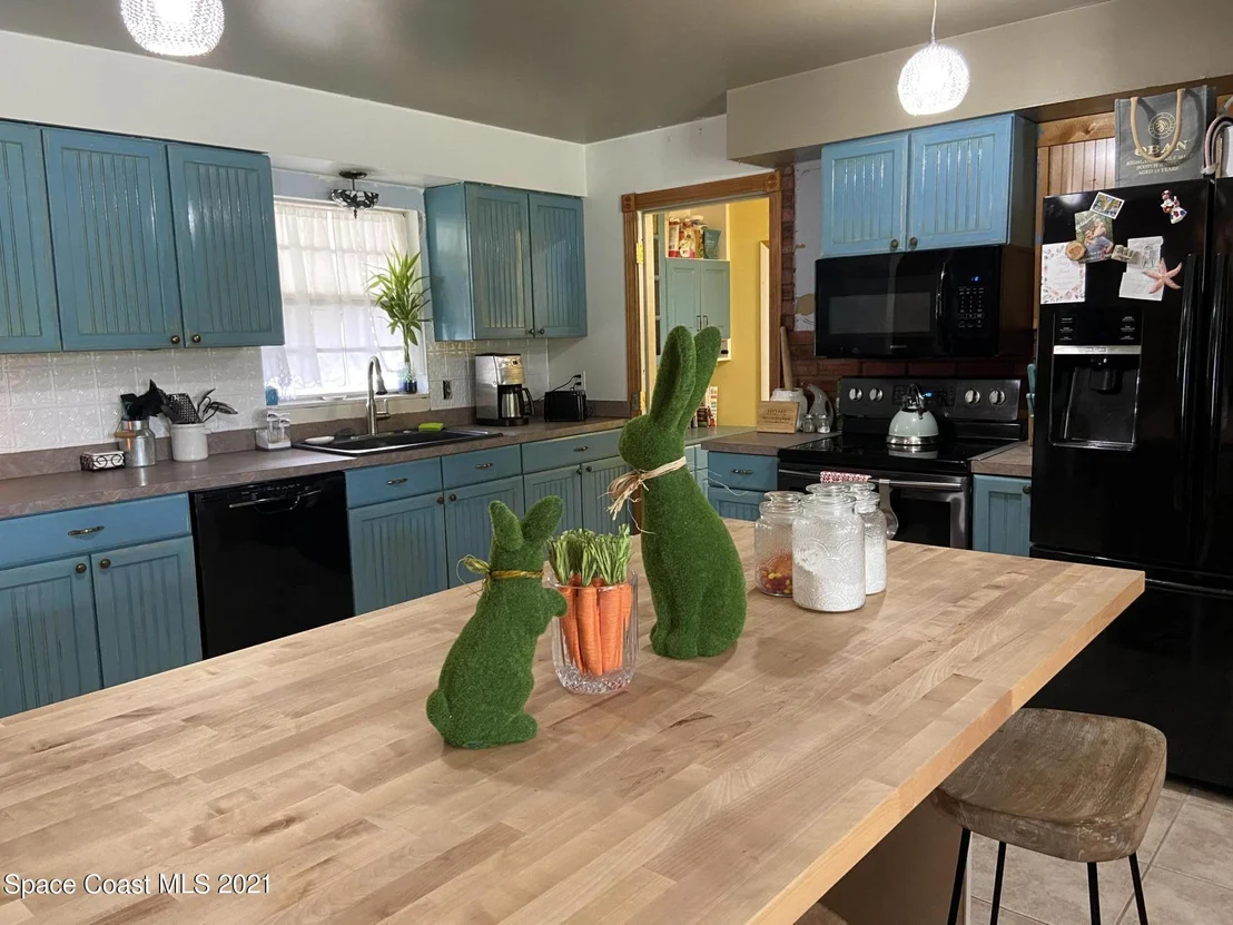 Photo of 1016 Coronado Drive
