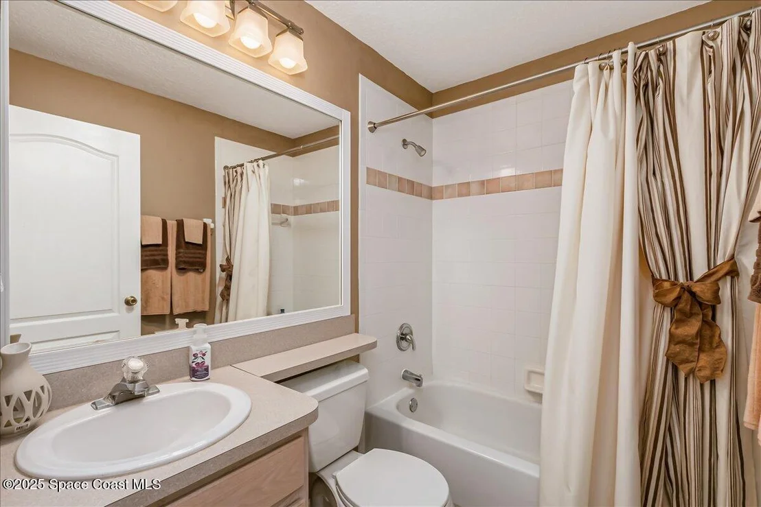 Photo of 1007 Pine Creek Circle NE