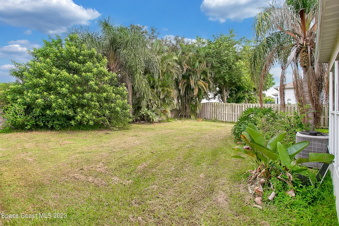 Photo of 7036 Hammock Trace Drive