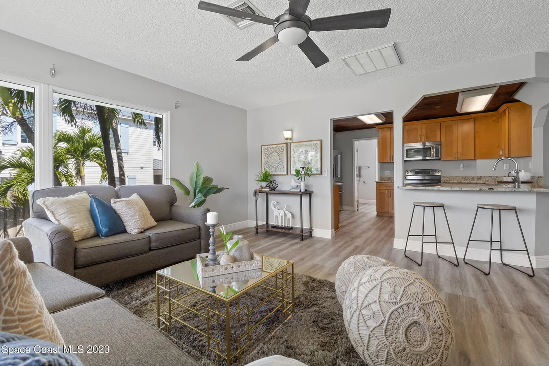 Photo of 538 Sunset Boulevard