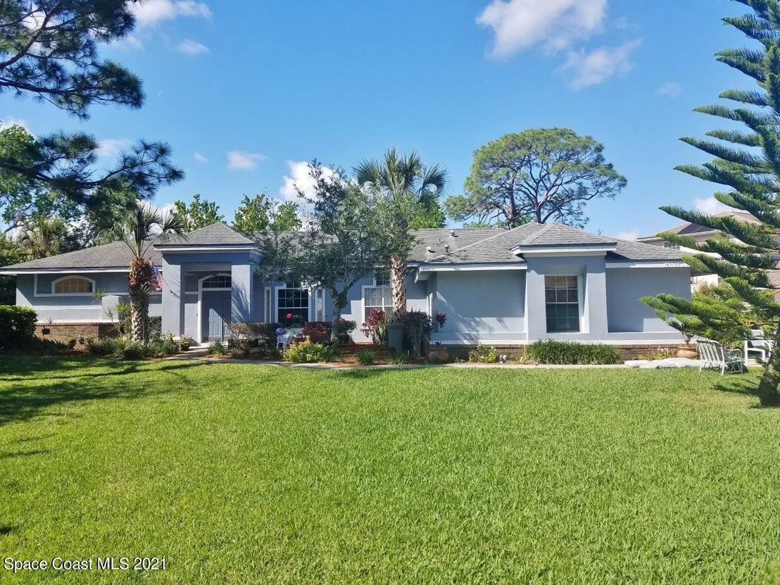 Photo of 4370 Canard Road